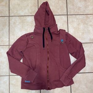 Armada hoodie size large